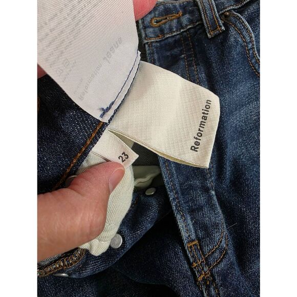 Reformation Cynthia High Relaxed Jean, Teton 23 - Picture 8 of 10